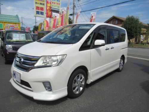 日産　セレナ　ハイウェイスター