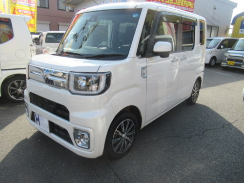 トヨタ　ピクシスメガ